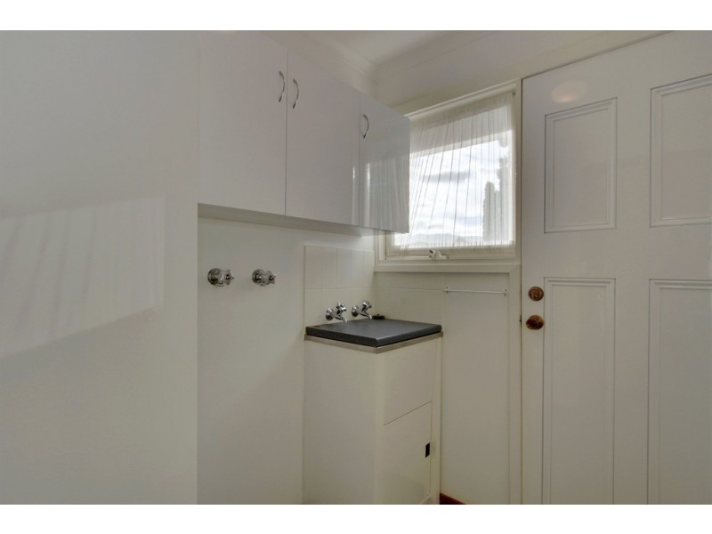 1 Ash Drive, Kingston TAS 7050