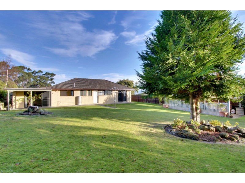 1 Ash Drive, Kingston TAS 7050