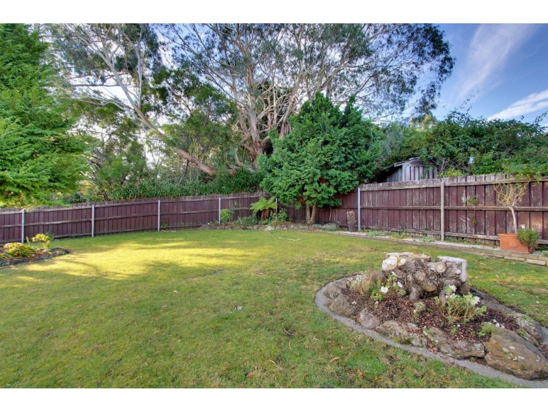 1 Ash Drive, Kingston TAS 7050
