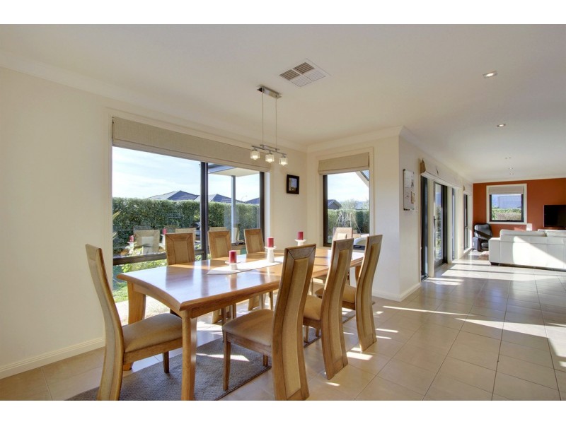 7 Bonsai Place, Margate TAS 7054