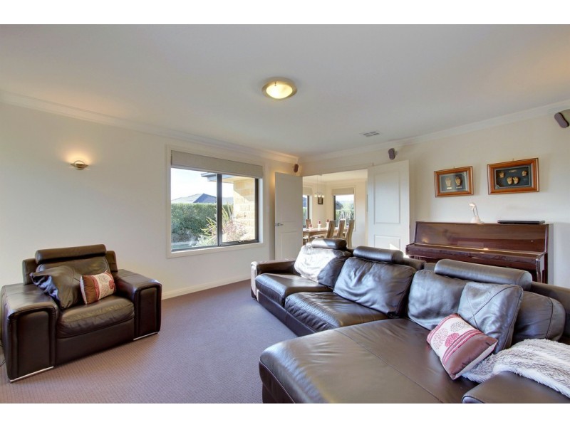 7 Bonsai Place, Margate TAS 7054