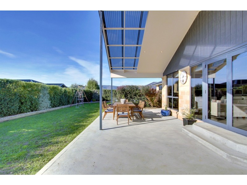 7 Bonsai Place, Margate TAS 7054