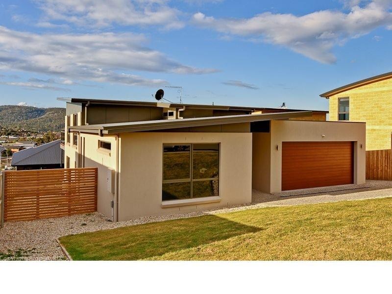 48 Ineke Drive, Kingston TAS 7050