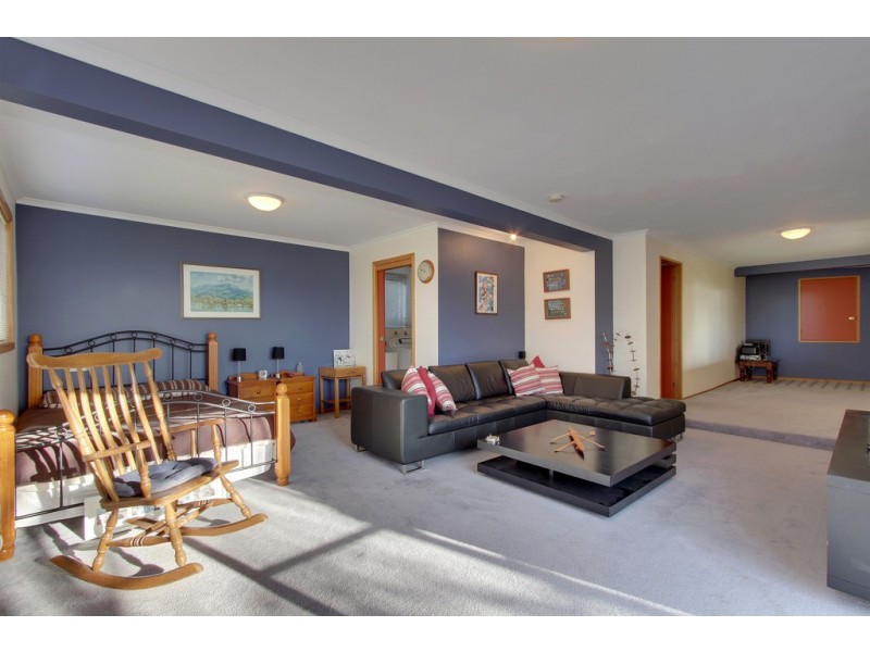 6 Jodie Court, Blackmans Bay TAS 7052