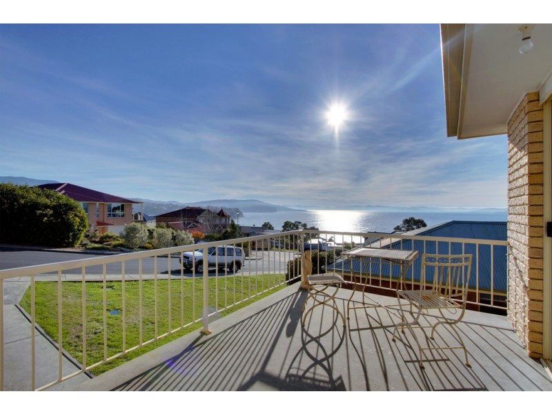 6 Jodie Court, Blackmans Bay TAS 7052