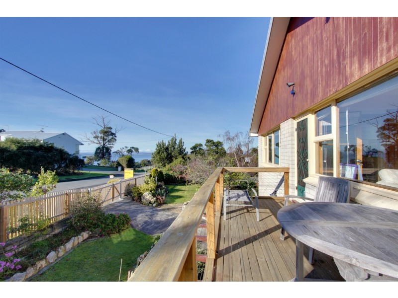 27 Talone Road, Blackmans Bay TAS 7052