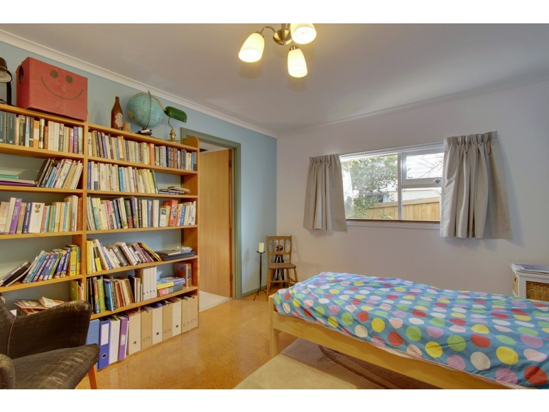 27 Talone Road, Blackmans Bay TAS 7052