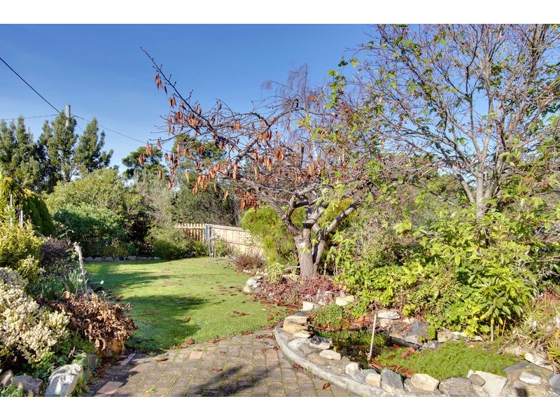 27 Talone Road, Blackmans Bay TAS 7052