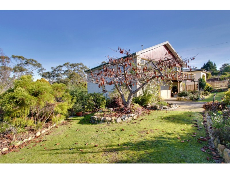 27 Talone Road, Blackmans Bay TAS 7052
