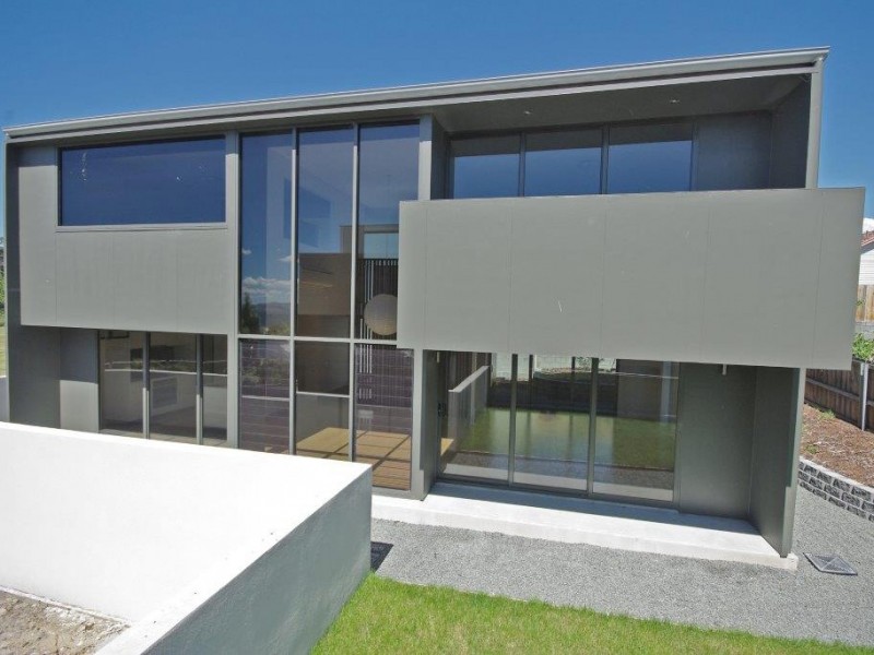 2/23 Powell Road, Blackmans Bay TAS 7052