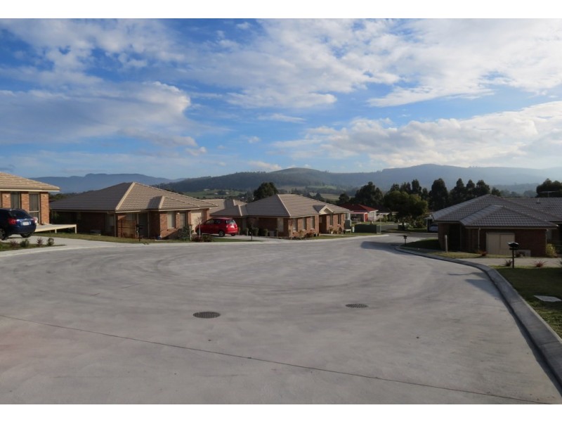 70 Village Drive, Kingston TAS 7050