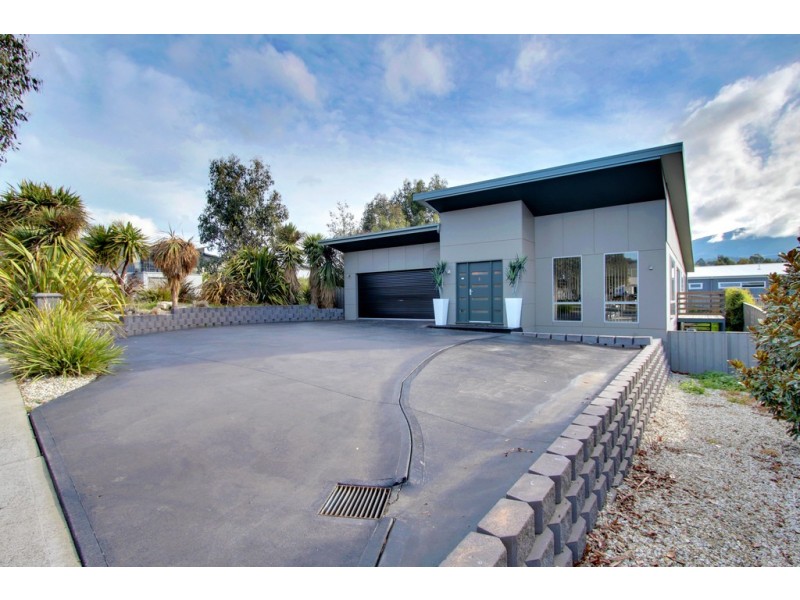 1 Yarraman Drive, Kingston TAS 7050
