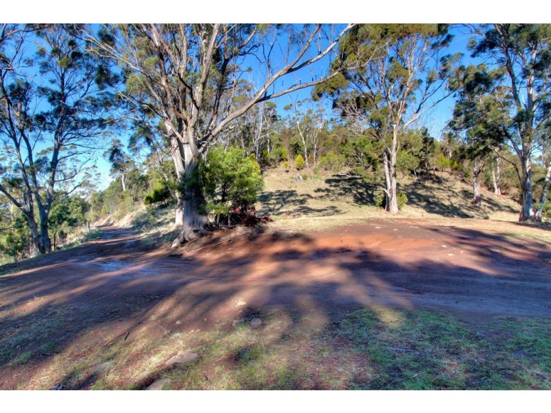 237 Albion Heights Drive, Kingston TAS 7050