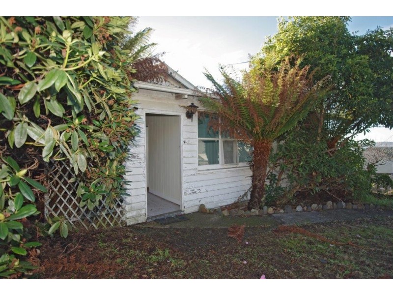 13 Garnett Street, Blackmans Bay TAS 7052