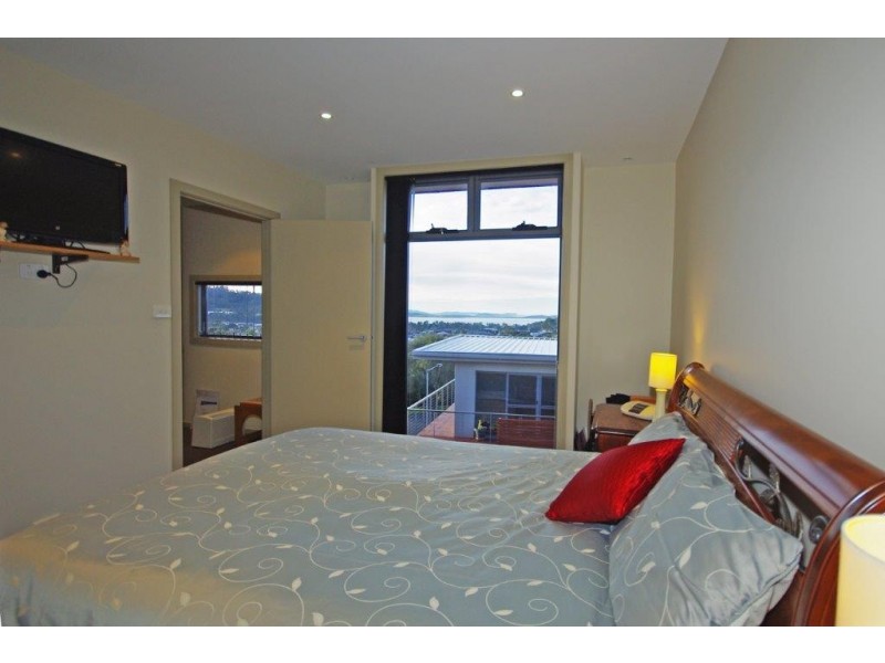 2/12 Fiani Court, Kingston TAS 7050