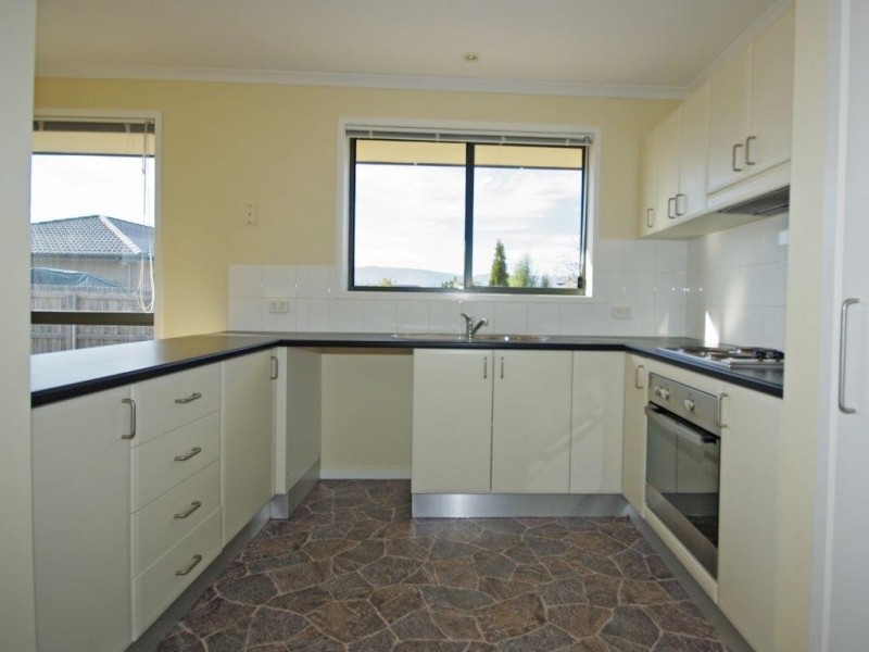 2/29 Incana Road, Margate TAS 7054