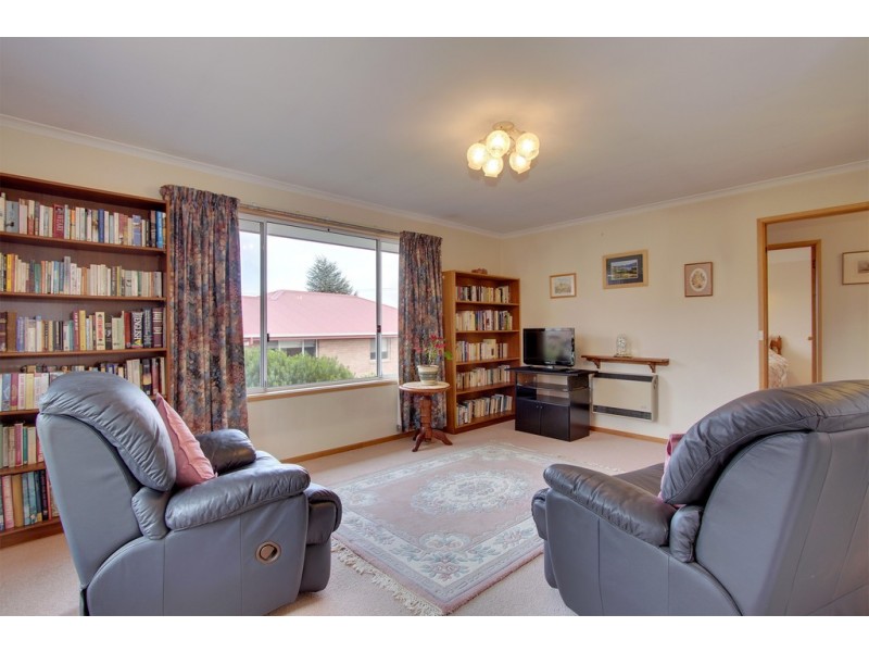 4/70 Redwood Road, Kingston TAS 7050