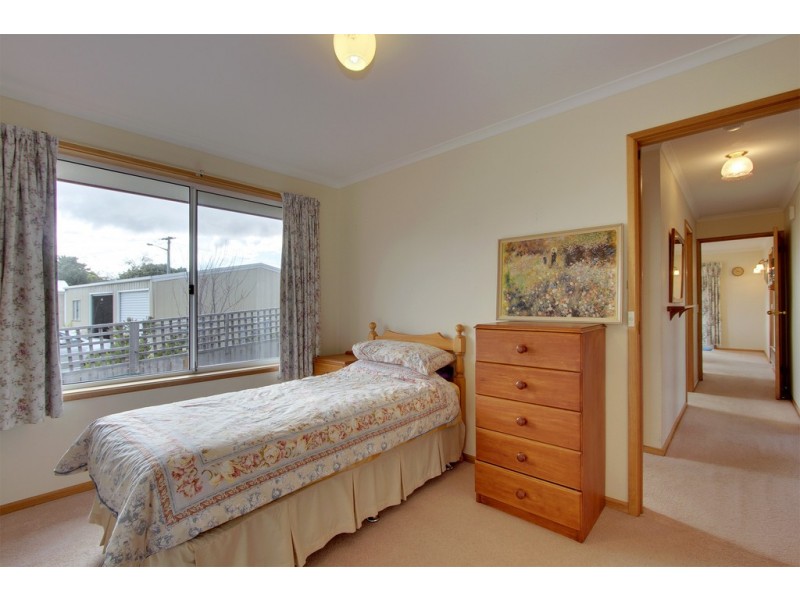 4/70 Redwood Road, Kingston TAS 7050