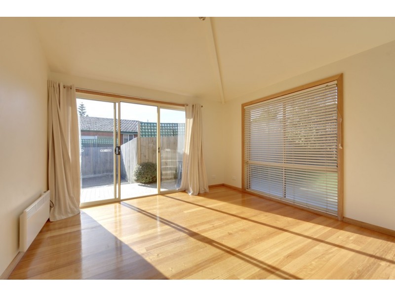 2/6 Dollery Drive, Kingston TAS 7050