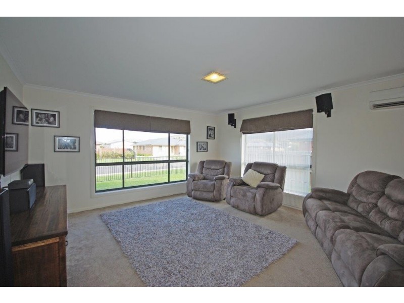 14 Jacaranda Drive, Margate TAS 7054