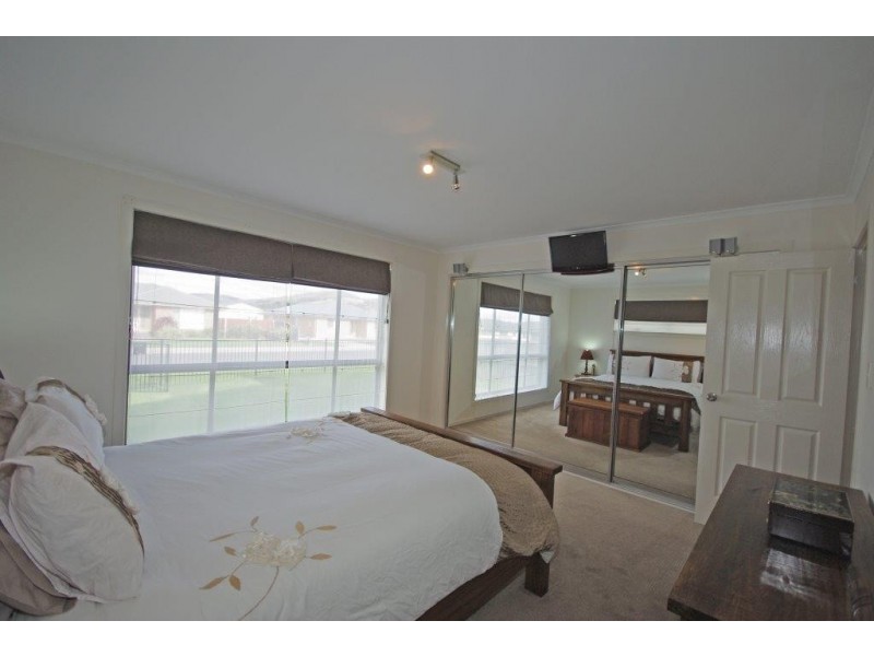 14 Jacaranda Drive, Margate TAS 7054