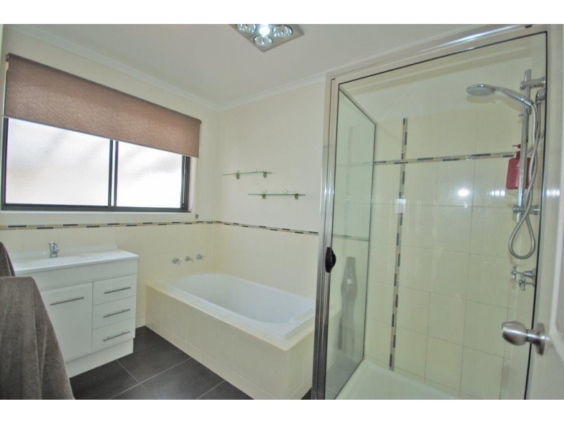 14 Jacaranda Drive, Margate TAS 7054