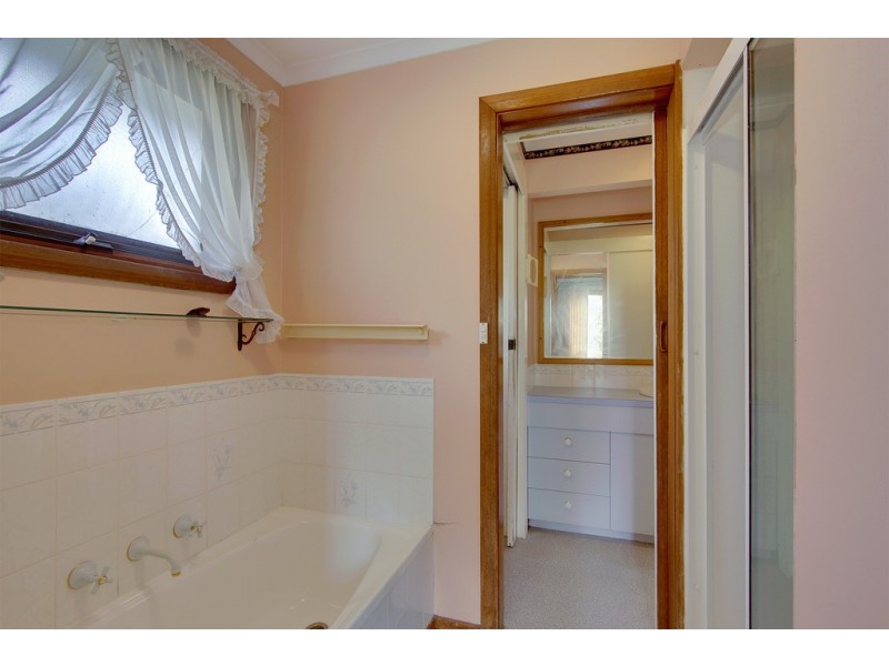 30 Fern Street, Kingston TAS 7050