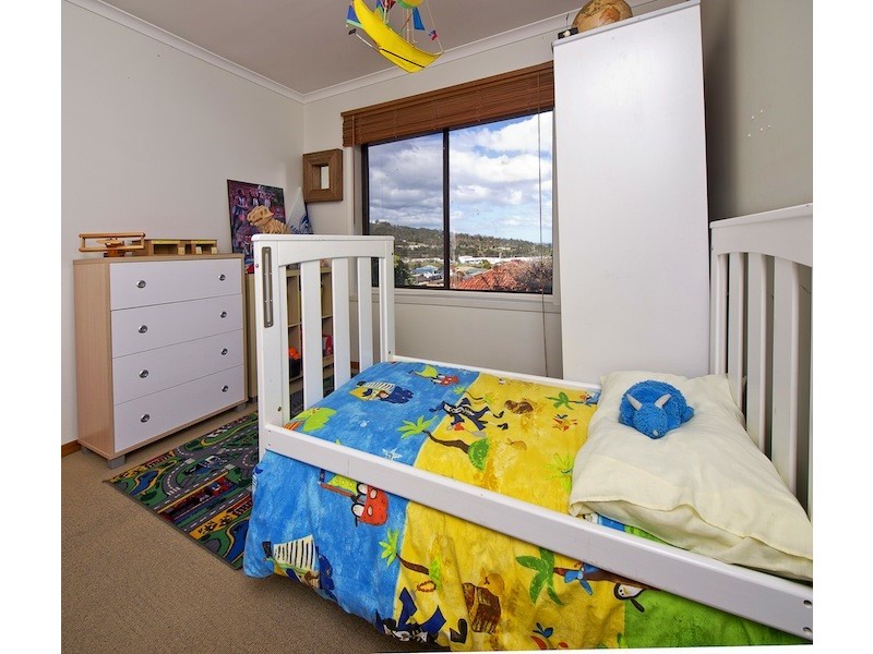 8 Wakeford Avenue, Kingston TAS 7050