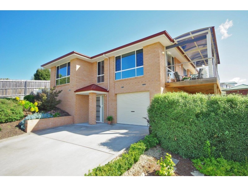 18 Jodie Court, Blackmans Bay TAS 7052