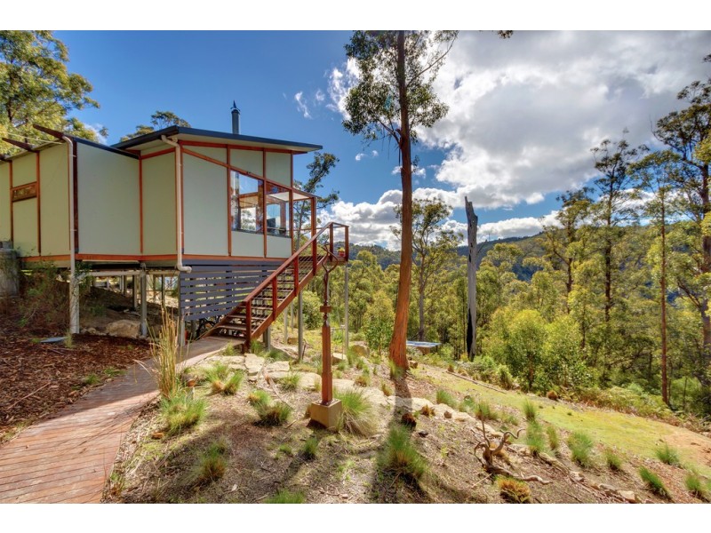 20 Menuganna Road, Fern Tree TAS 7054