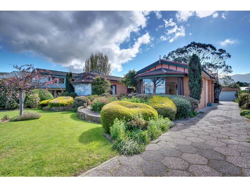 15 Osborne Esplanade, Kingston Beach TAS 7050
