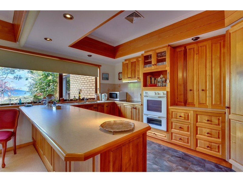 15 Osborne Esplanade, Kingston Beach TAS 7050