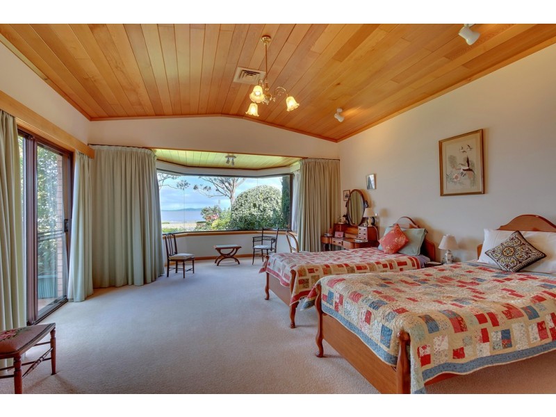 15 Osborne Esplanade, Kingston Beach TAS 7050