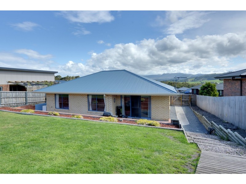 18 Kingfisher Street, Kingston TAS 7050