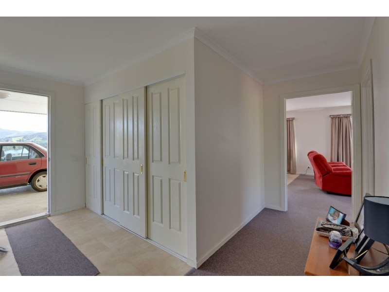 18 Kingfisher Street, Kingston TAS 7050