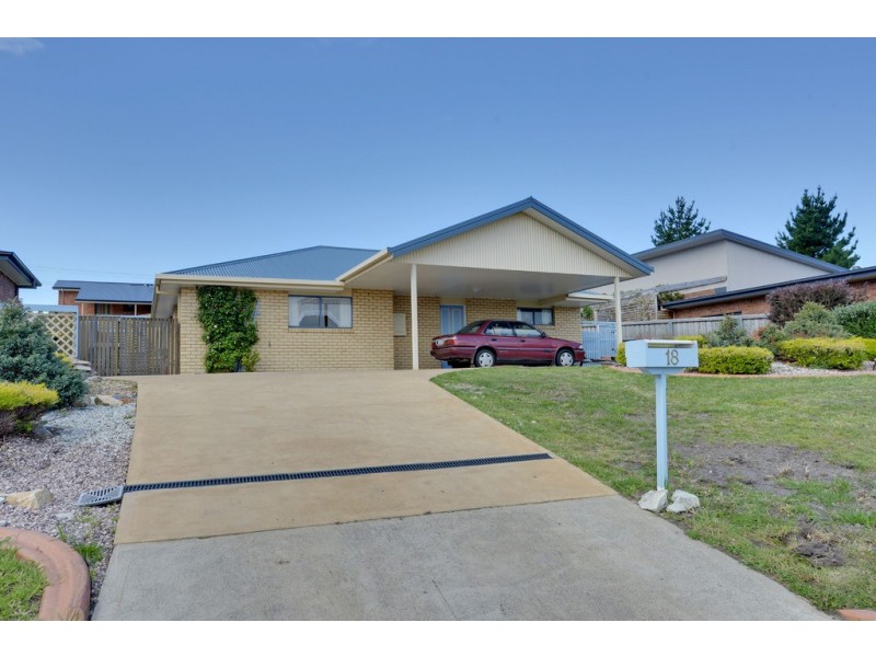 18 Kingfisher Street, Kingston TAS 7050