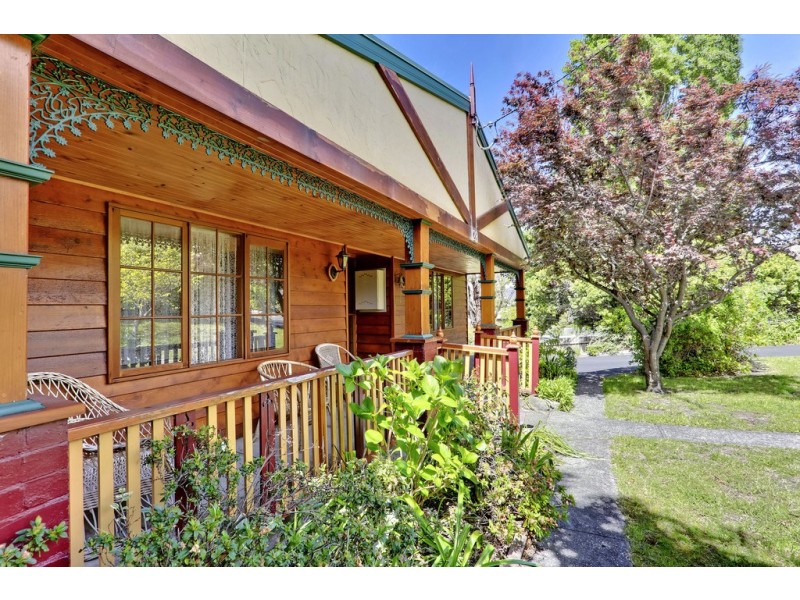 128 Roslyn Avenue, Blackmans Bay TAS 7052