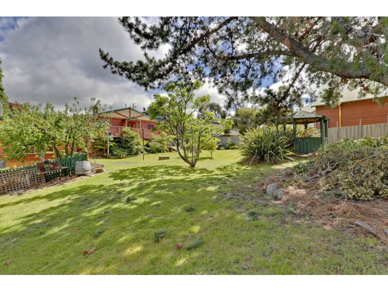 128 Roslyn Avenue, Blackmans Bay TAS 7052