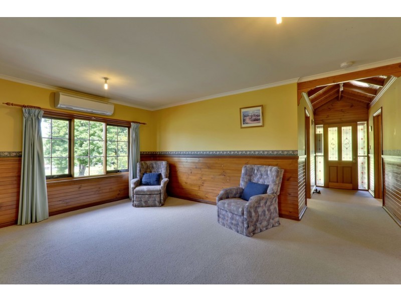 128 Roslyn Avenue, Blackmans Bay TAS 7052