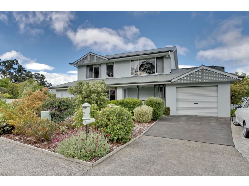 2 Honeysuckle Drive, Blackmans Bay TAS 7052