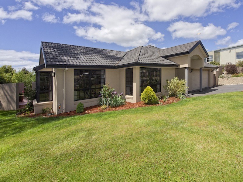 1 Greenhill Drive, Kingston TAS 7050