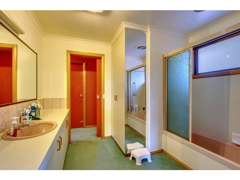 50 Hutchins Street, Kingston TAS 7050