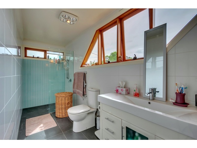 27 Windsor Street, Kingston Beach TAS 7050