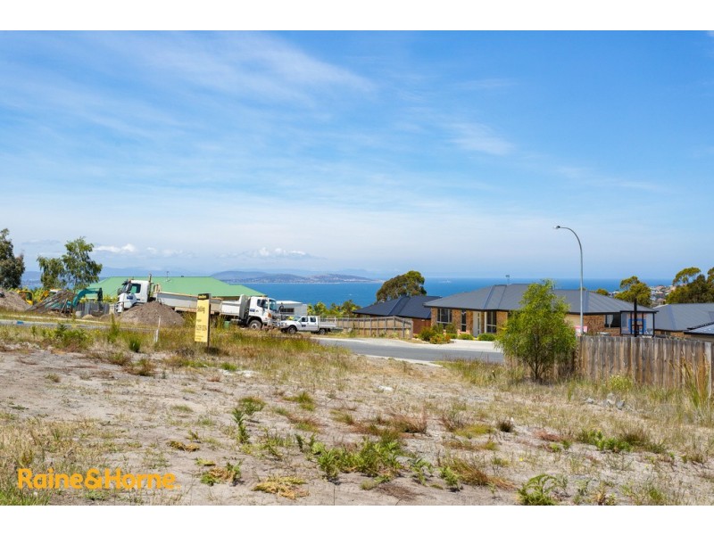 21 Cider Gum Drive, Blackmans Bay TAS 7052