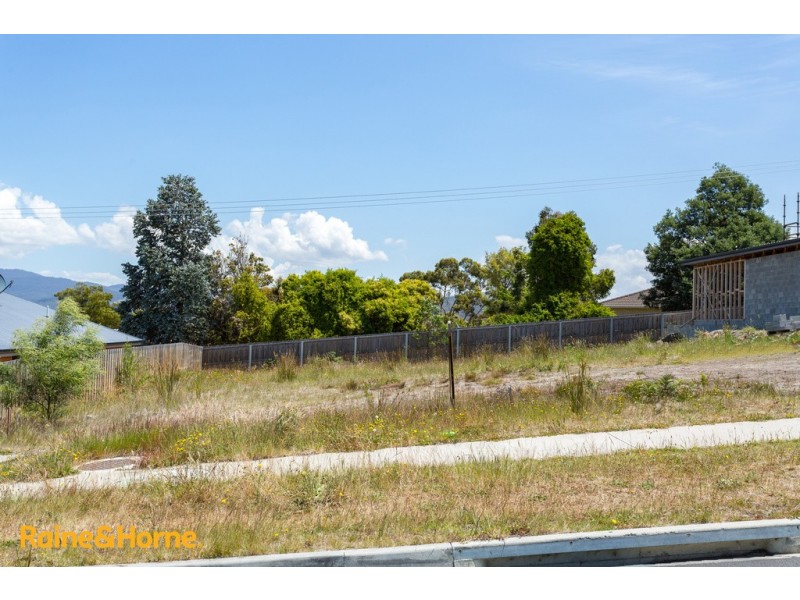 21 Cider Gum Drive, Blackmans Bay TAS 7052