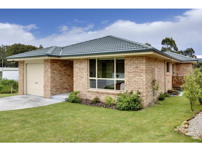 523 Village Drive, Kingston TAS 7050