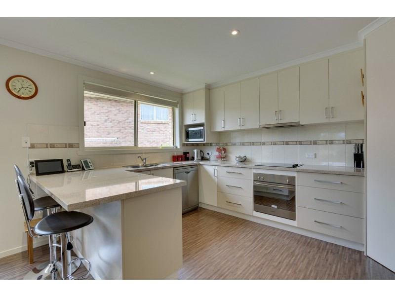523 Village Drive, Kingston TAS 7050