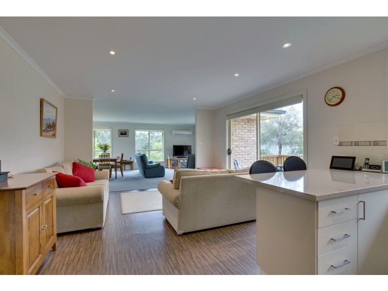 523 Village Drive, Kingston TAS 7050
