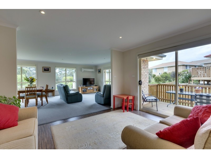 523 Village Drive, Kingston TAS 7050