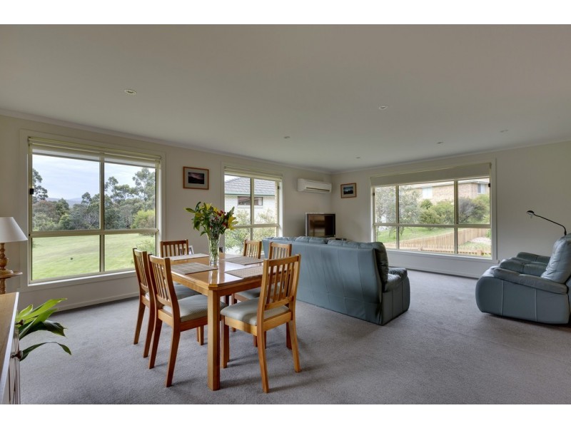 523 Village Drive, Kingston TAS 7050